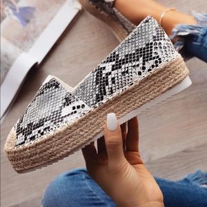 Venice Blvd snake slip on shoes
